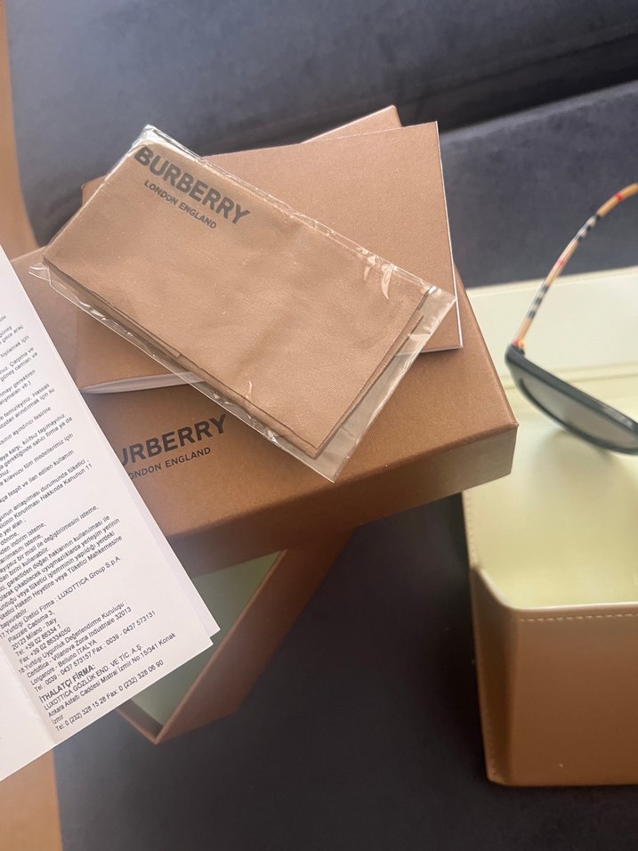 Burberry Transparan Bej Gri Kadın Gözlük - Görsel 4