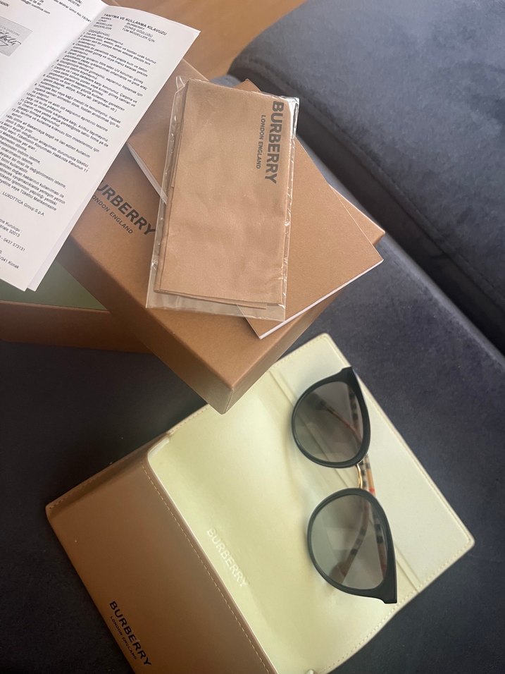 Burberry Transparan Bej Gri Kadın Gözlük - Görsel 2