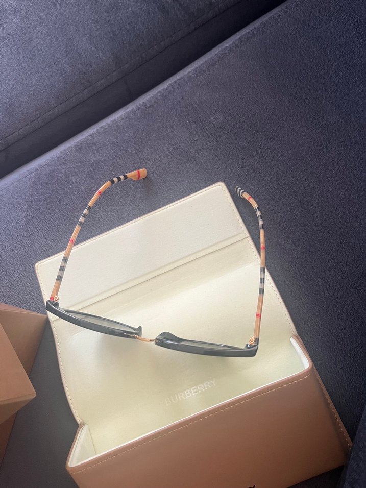 Burberry Transparan Bej Gri Kadın Gözlük - Görsel 3