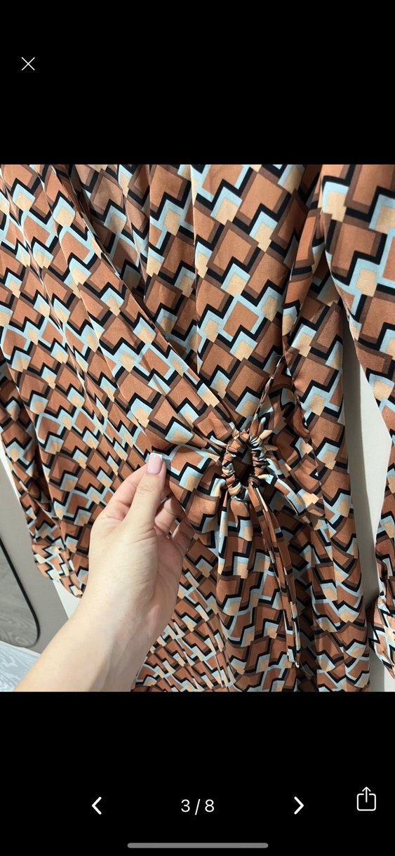 Düğmeli V Yaka Uzun Kollu Midi Tunik - Görsel 3