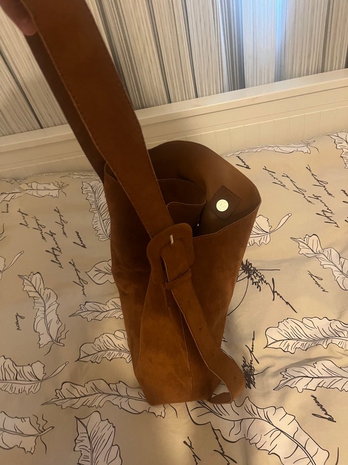 Kahverengi Süet Kadın Omuz Çantası - Görsel 2