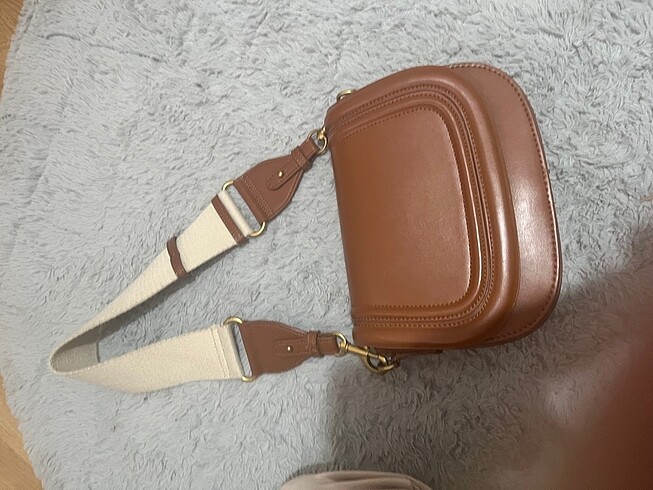 Zara kol çantası