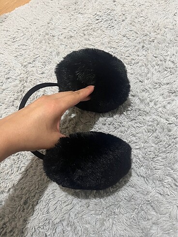 Beden Renk Peluş kulaklık