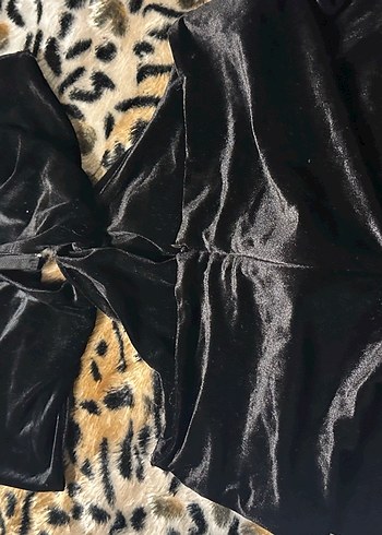 Siyah Uzun kadın dekolte kadife tulum - Görsel 4