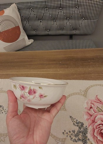  Beden Vintage Pembe Çiçekli Kase