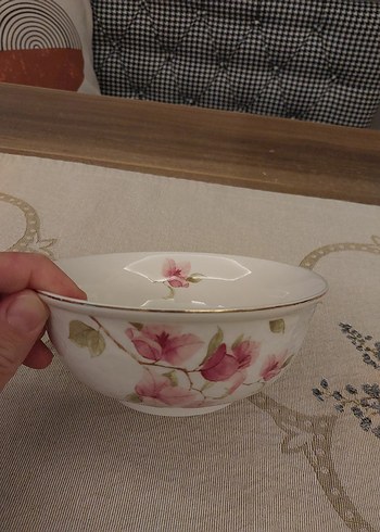 Karaca Vintage Pembe Çiçekli Kase