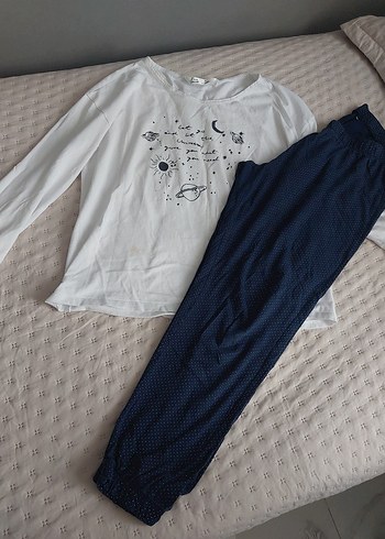 l Beden beyaz Renk Baskılı Beyaz Uzun Kollu Kadın Pijama Takımı