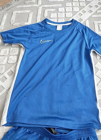 Nike İkili takim