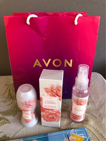 Avon bayan celebre 3lü set