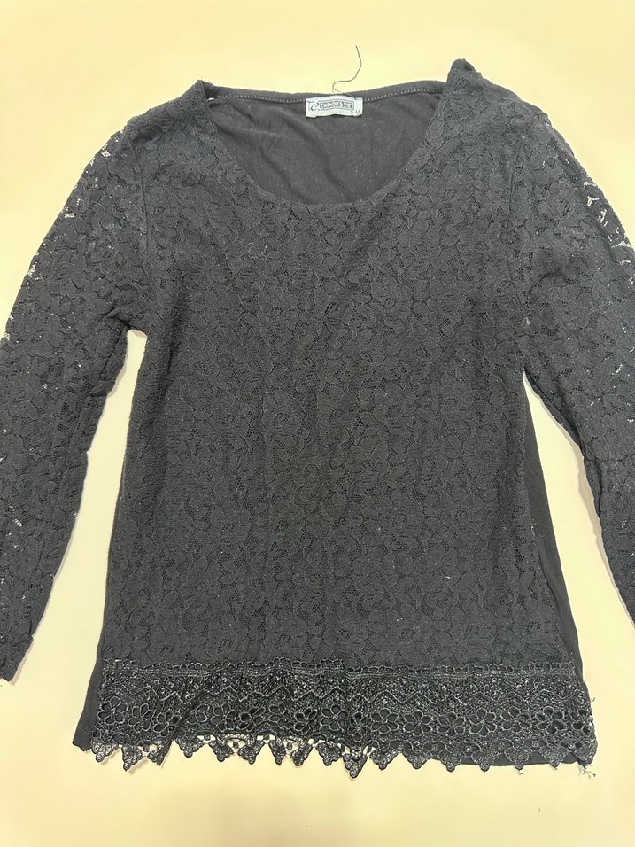 Dantel Detaylı bluz - Görsel 2