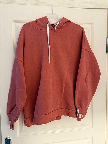 Yazılı sweatshirt