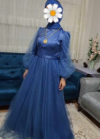 Mavi nişan elbisesi 