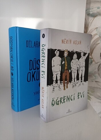 İki kitap ikisi de tertemiz 