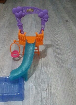 Polly pocket