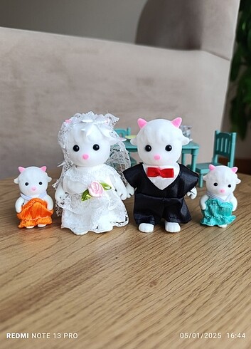 Sylvanian koç ailesi(2li)damat ve turuncu bebek koc