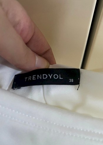 Beyaz Tek Omuz Fırfırlı Mini Elbise - Görsel 5