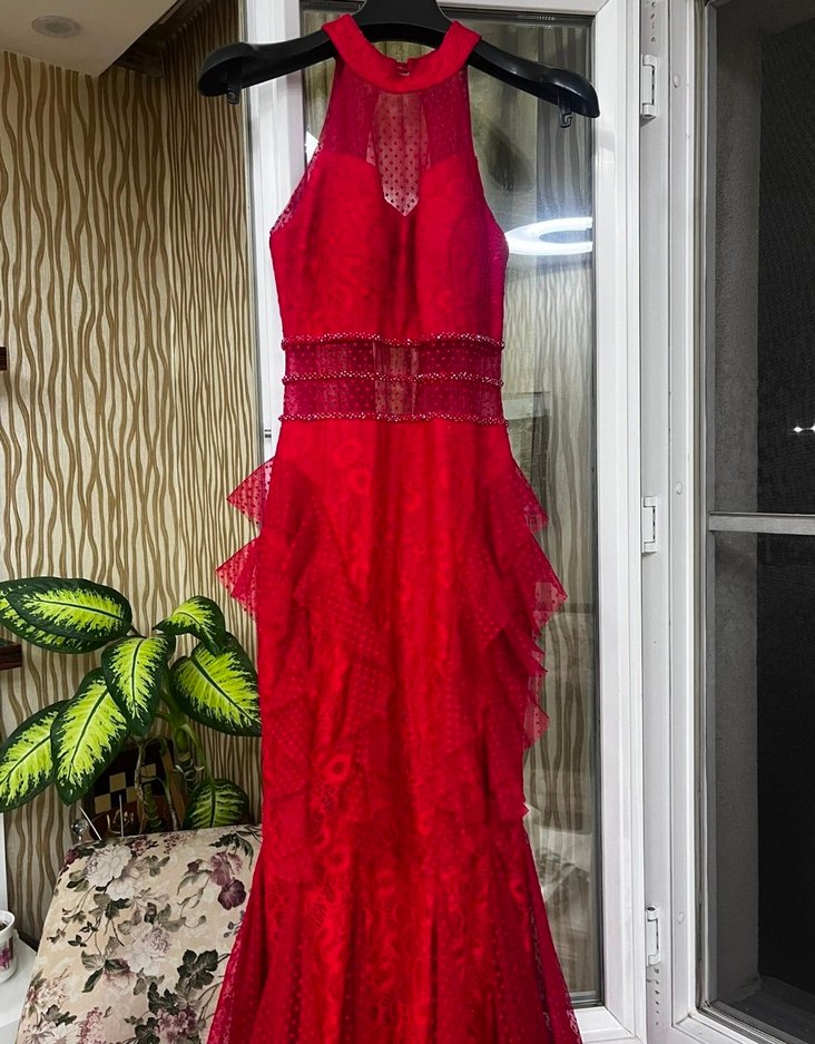 Uzun Parlak Kırmızı Drapeli Abiye Elbise - Görsel 3