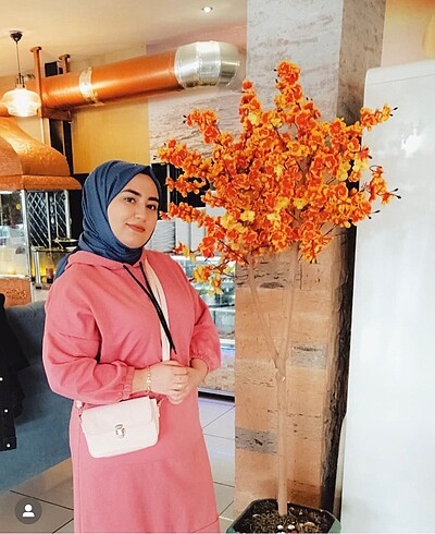 Pembe kapüşonlu sweat