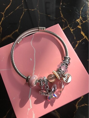 Pandora