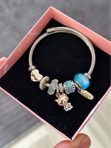 Charm bileklik