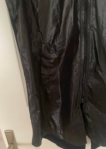 Siyah Kapüşonlu Spor Kadın Ceket - Görsel 4