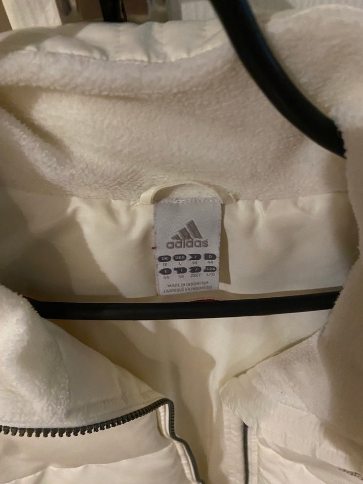 Adidas Ekru Fermuarlı Kadın Spor Yelek - Görsel 2