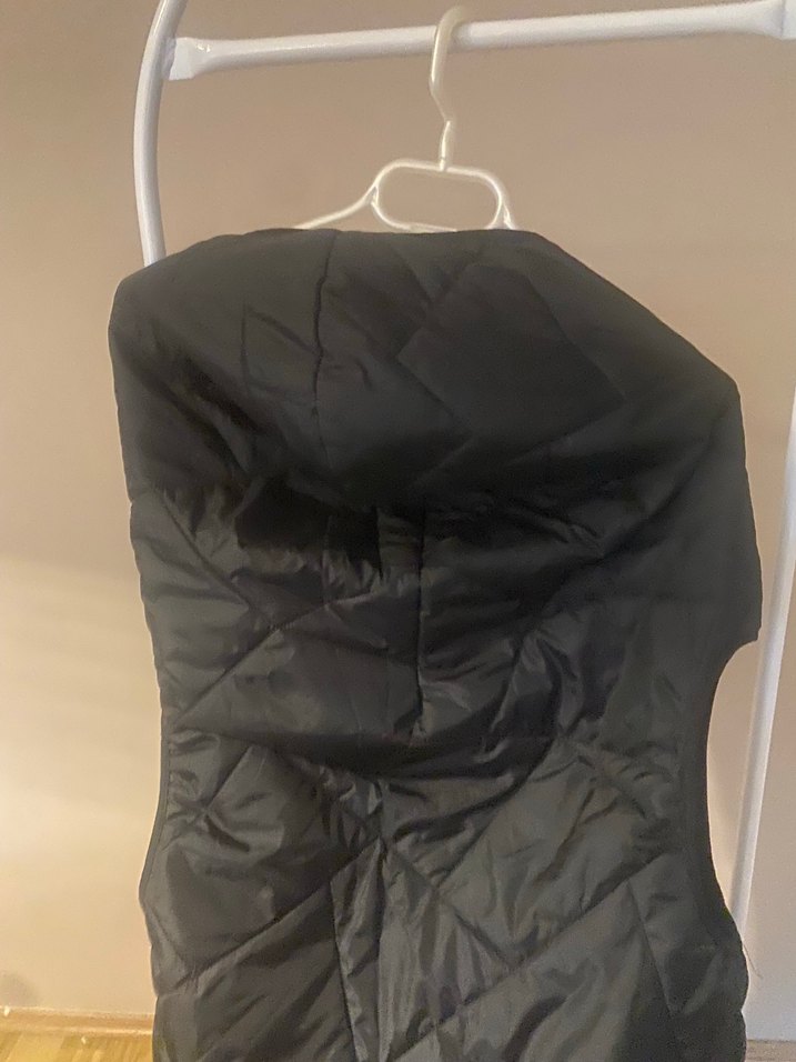 Kapüşonlu Uzun Siyah spor yelek - Görsel 3