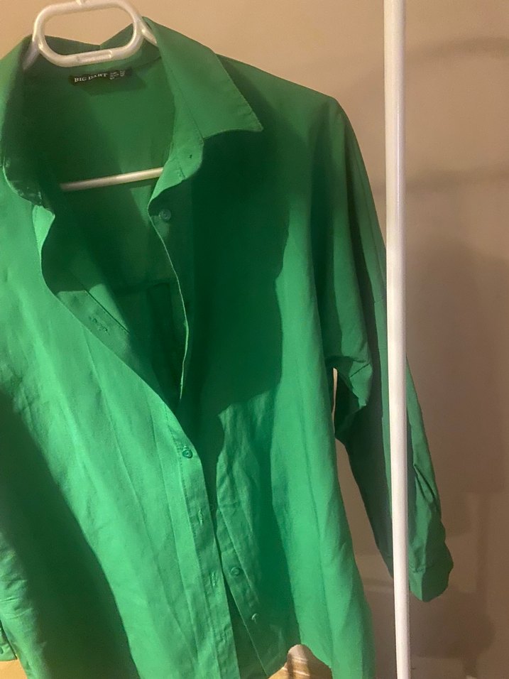 Düğmeli Yeşil Kadın Gömlek - Görsel 2