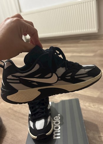 37,5 Beden beyaz Renk Nike ayakkabı