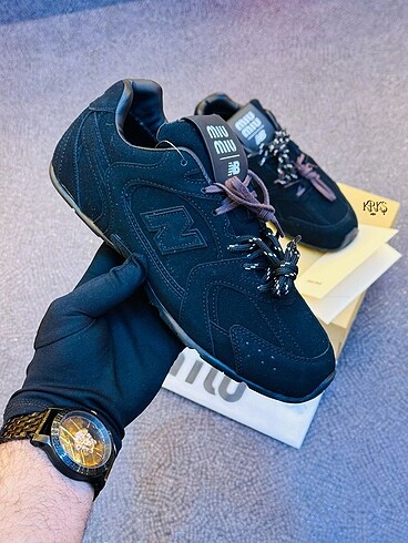 42 Beden siyah Renk MIU MIU NEW BALANCE SPOR ERKEK PREMİUM