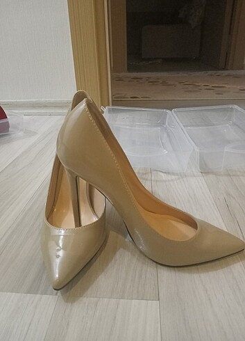 Koton Hiç kullanılmadı taş rengi koton markalı stiletto topuklular