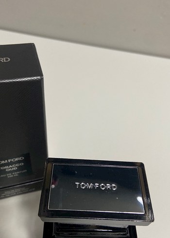 Tom Ford Tobacco Oud Erkek Parfümü 100 ml edp - Görsel 4