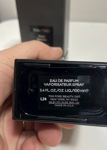 Tom Ford Oud Wood Erkek Parfümü 100 ml edp - Görsel 2