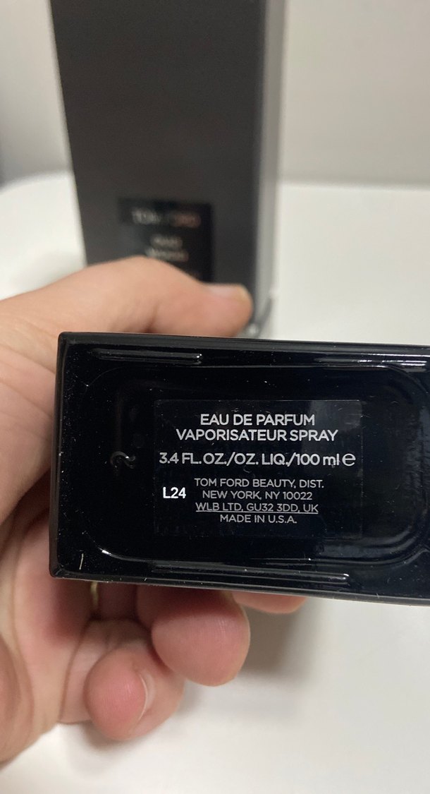 Tom Ford Oud Wood Erkek Parfümü 100 ml edp - Görsel 2
