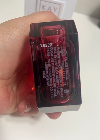 Diğer Kayali Lovefest Burning Cherry Kadın Parfümü 100 ml