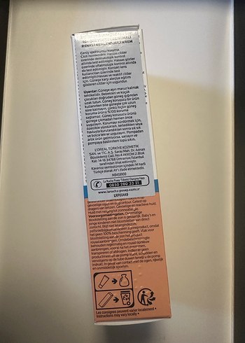 La Roche-Posay Anthelios UVmune 400 SPF 50+ Nemlendirici Krem - Görsel 3