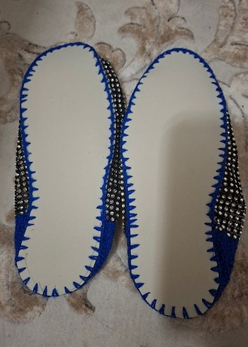 Diğer Boncuk İşlemeli Mavi Örgü Kadın Terlik