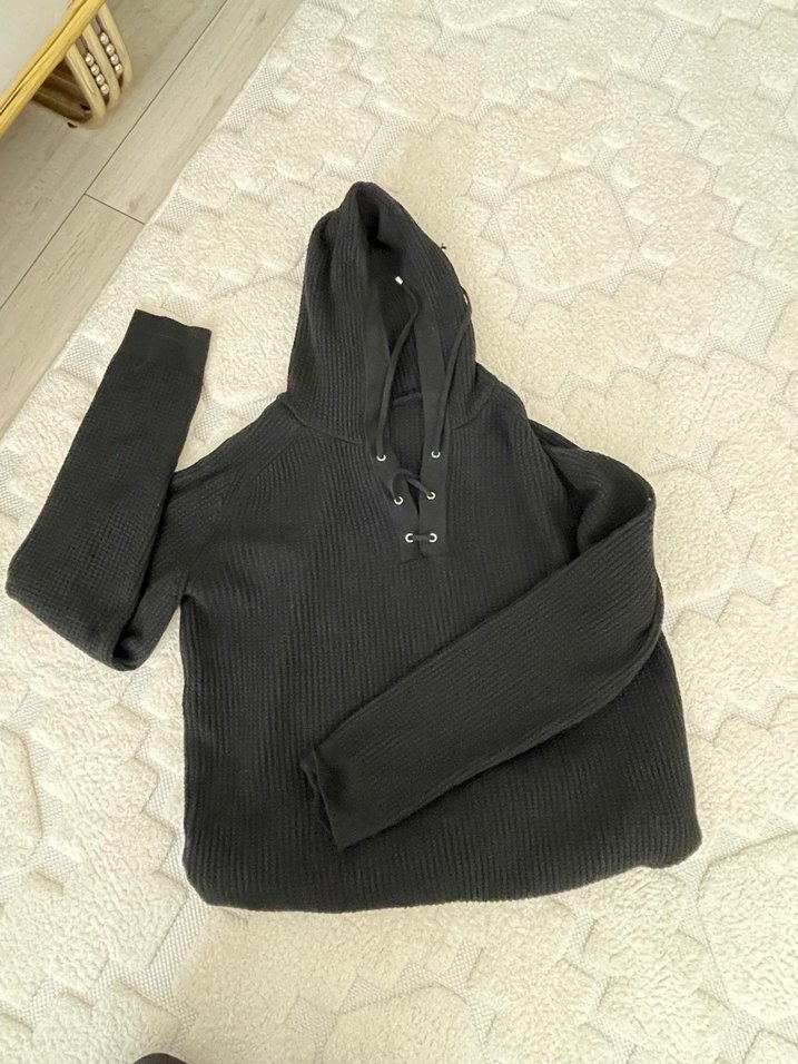 Siyah Kapüşonlu  örme Kadın üst - Görsel 2