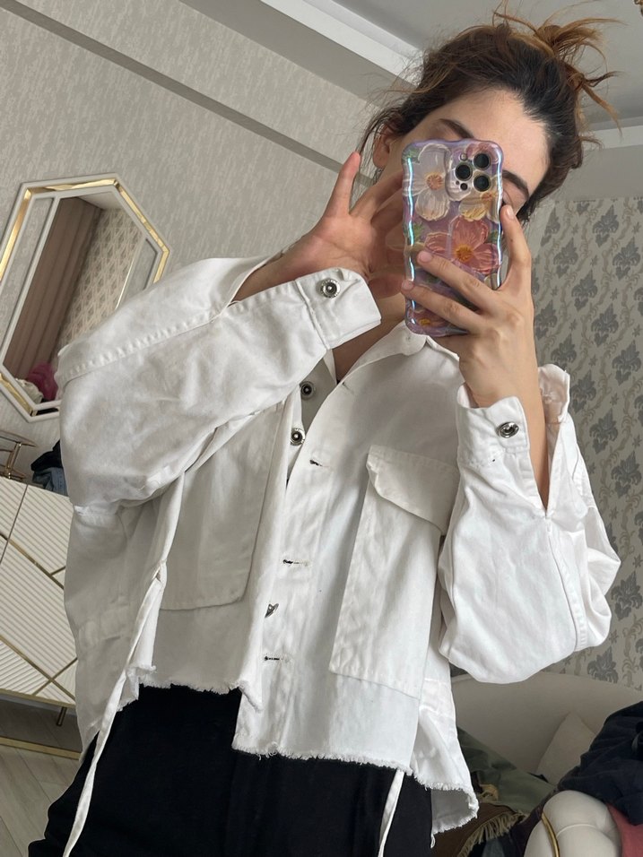 Düğmeli Beyaz Keten Kadın Gömlek - Görsel 2