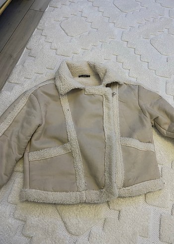 Kürk Detaylı Bej Kadın Kışlık Mont - Görsel 2