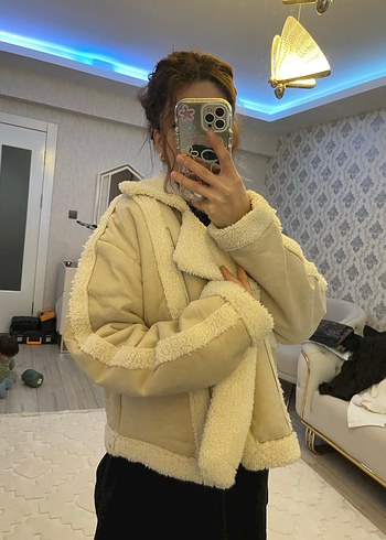 Kürk Detaylı Bej Kadın Kışlık Mont - Görsel 5