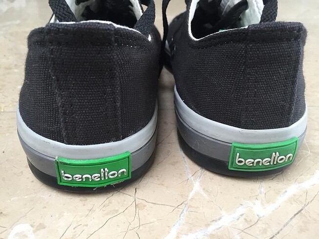 37 Beden siyah Renk Benetton Spor Ayakkabı