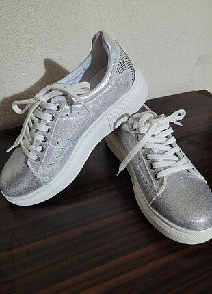 Nine West