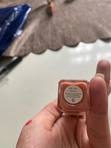 Beden olcay gulsen lip oil
