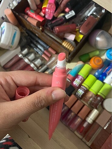 Beden pembe Renk clarins lip perfector 01