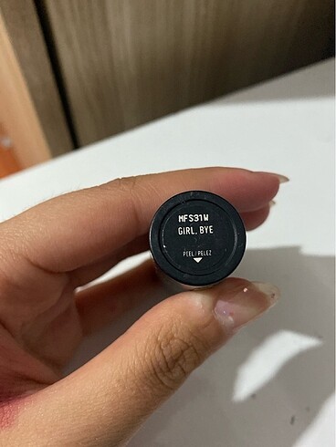 Beden mor Renk nyx sueda matte lipstick girl bye