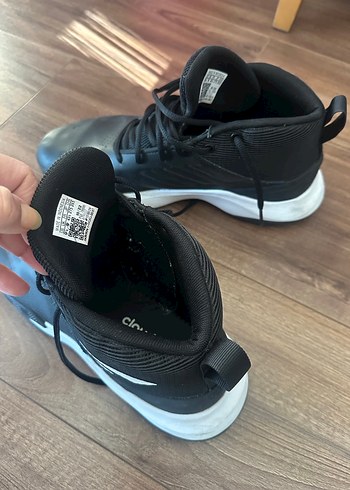 Adidas Siyah Bağcıklı Basketbol Ayakkabısı - Görsel 4