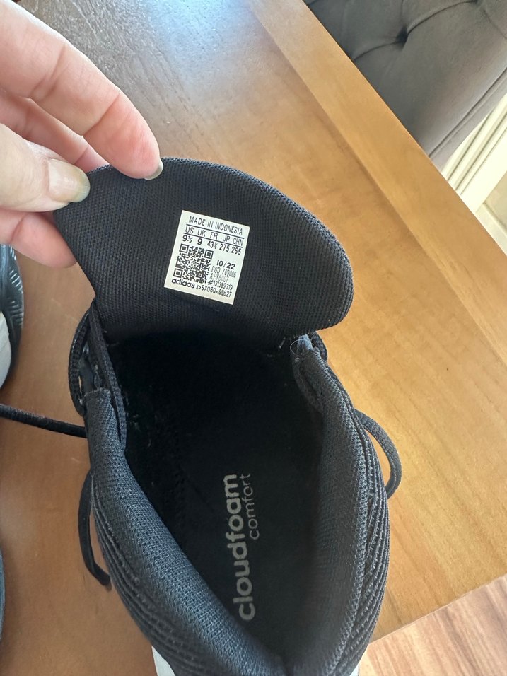 Adidas Siyah Bağcıklı Basketbol Ayakkabısı - Görsel 5