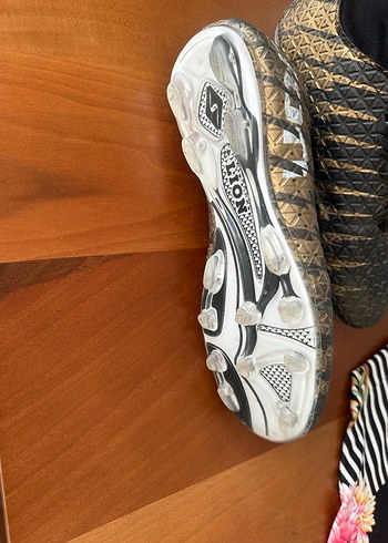 Erkek Siyah Bağcıklı Futbol Ayakkabısı - Görsel 2