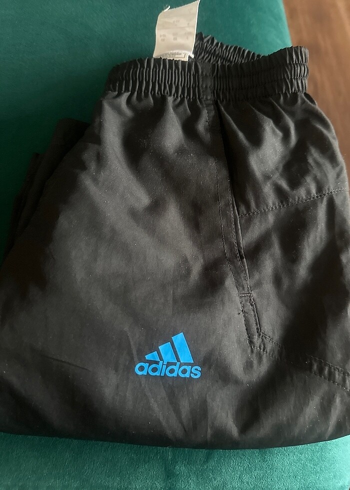 Adidas erkek çocuk deniz şortu - Görsel 4